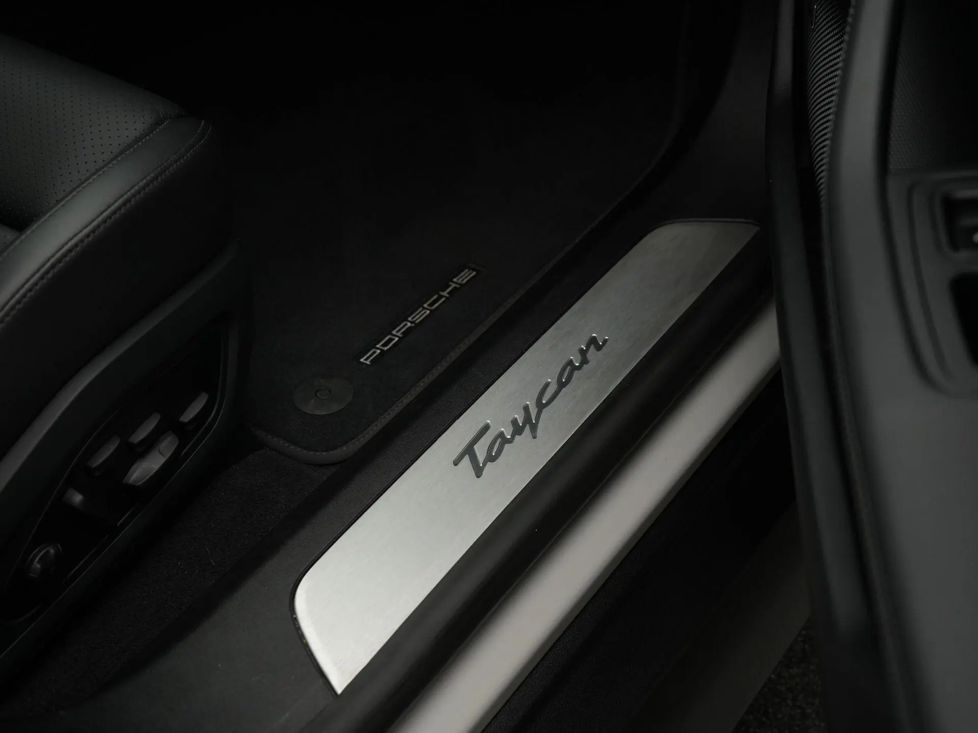 Taycan Sport Turismo 