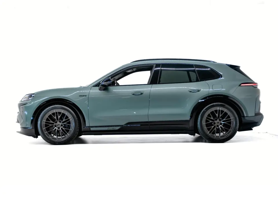 Cayenne Turbo Electric