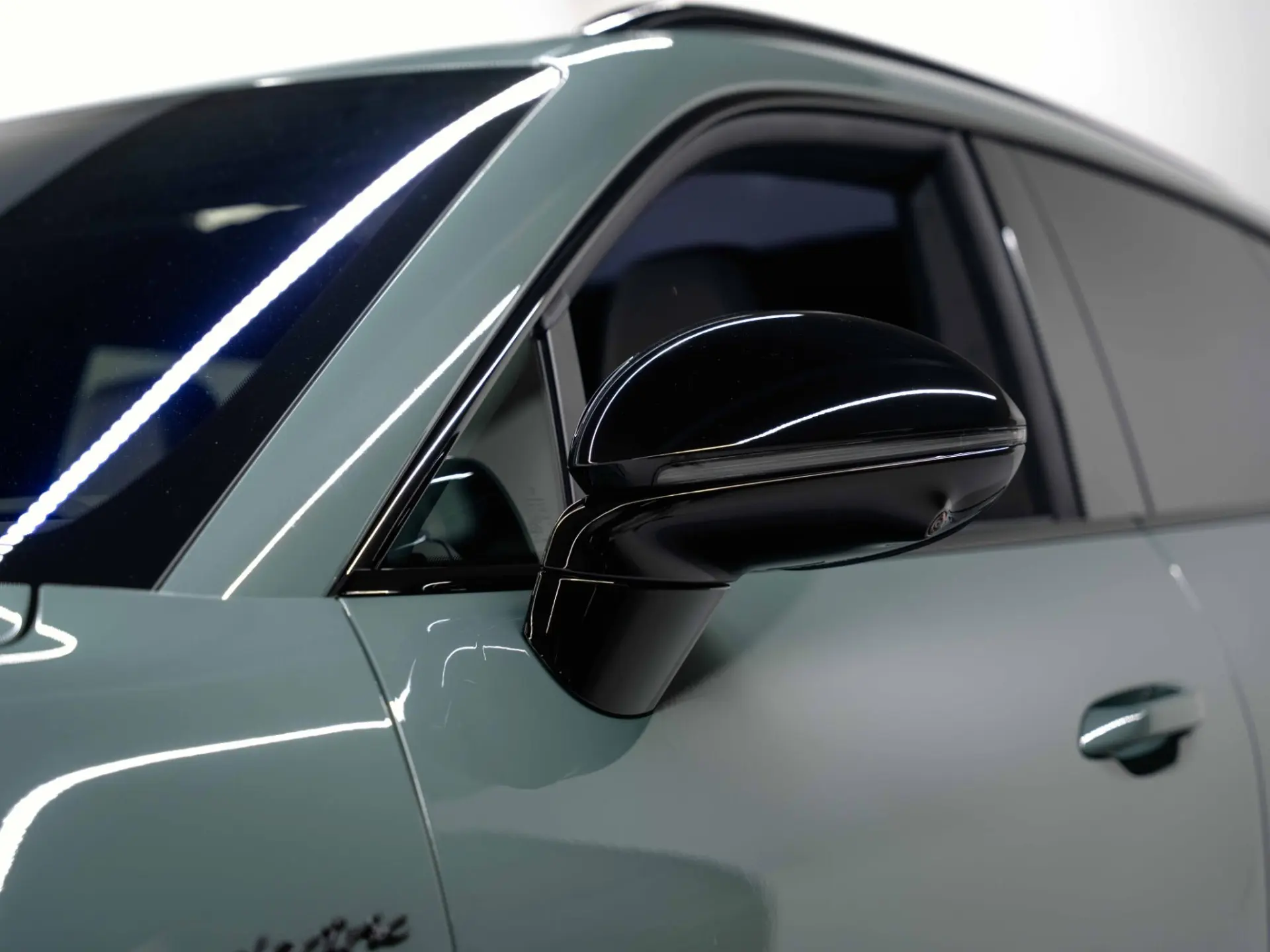 Cayenne Turbo Electric
