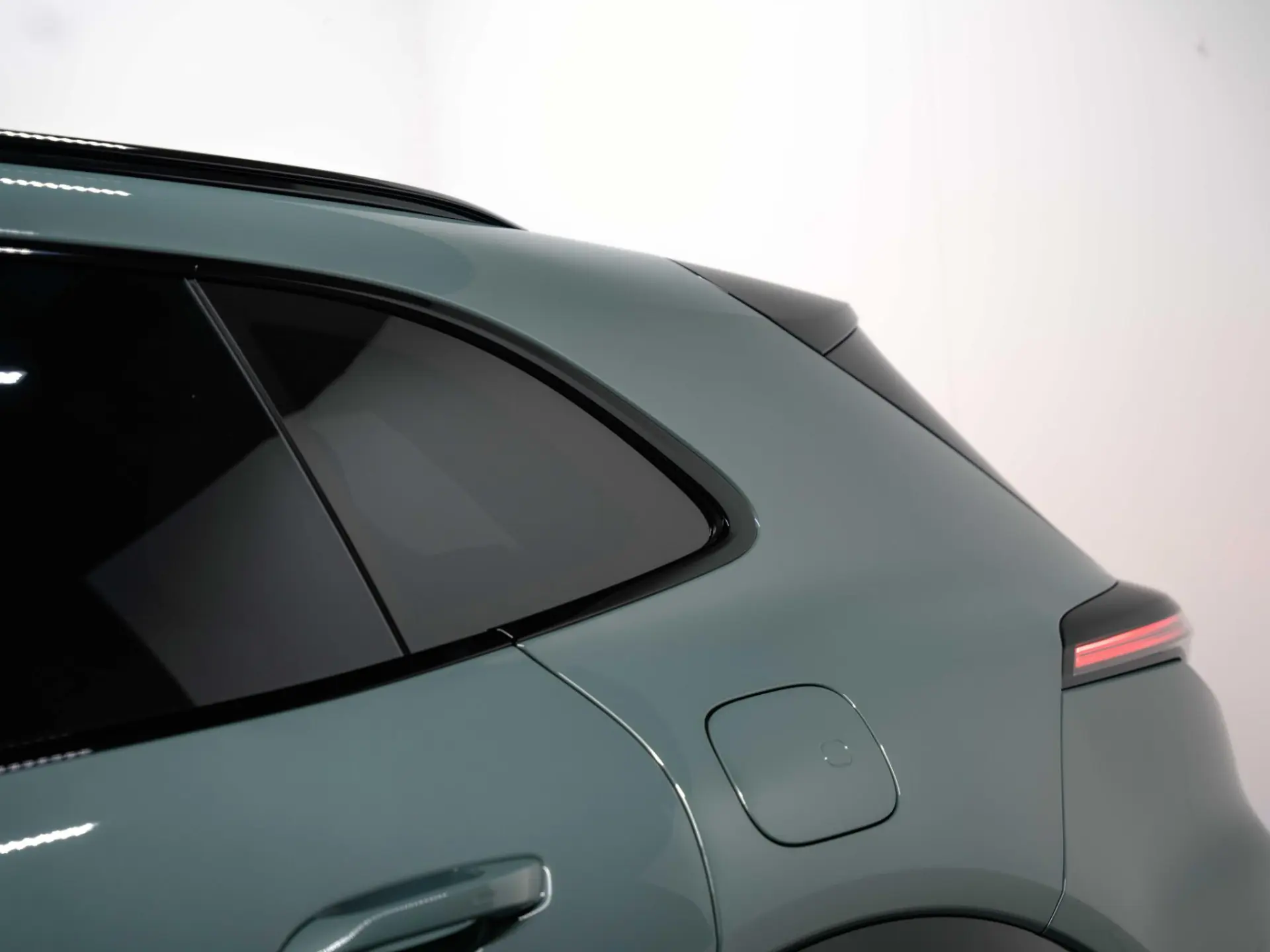 Cayenne Turbo Electric