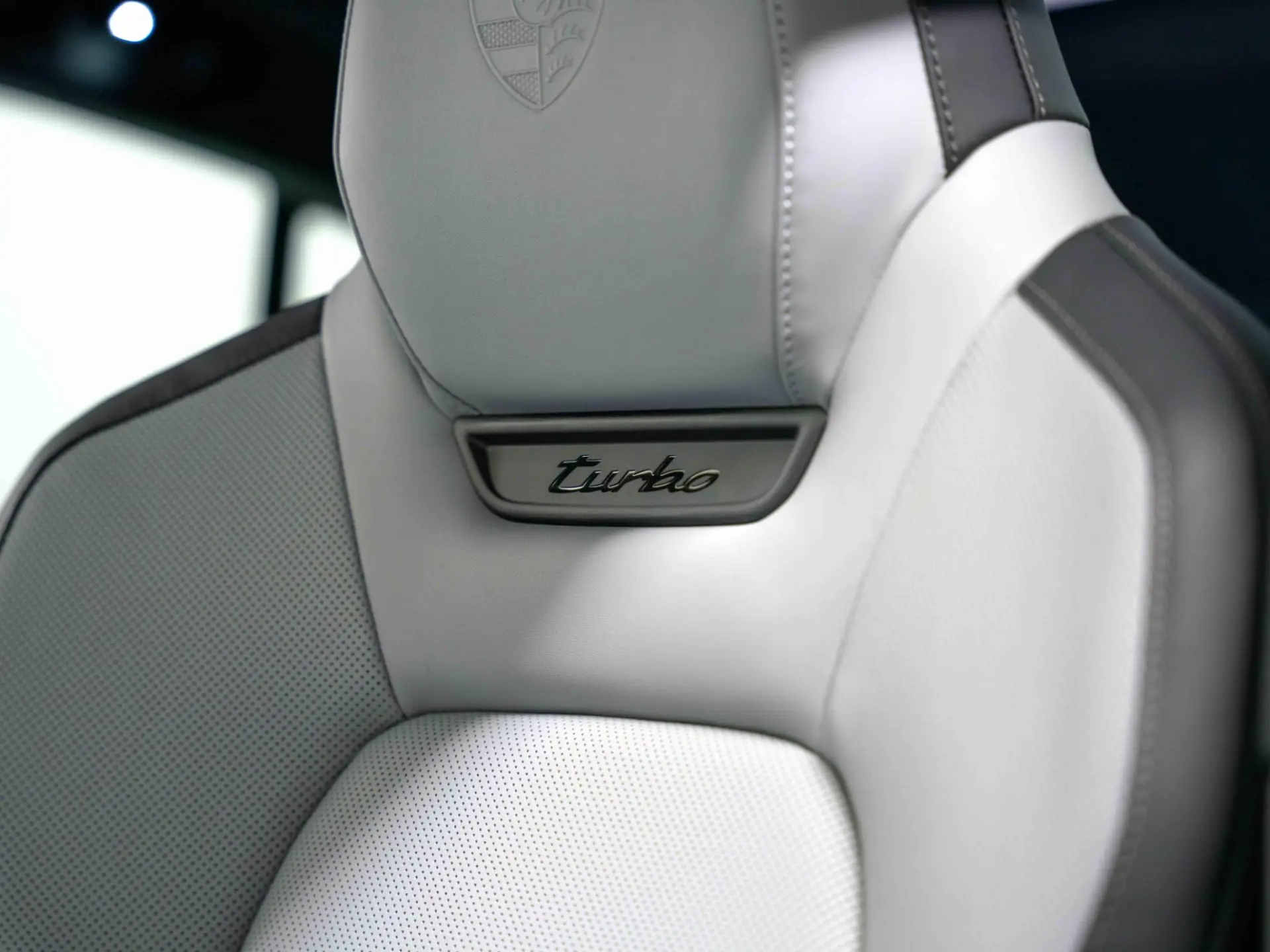 Cayenne Turbo Electric