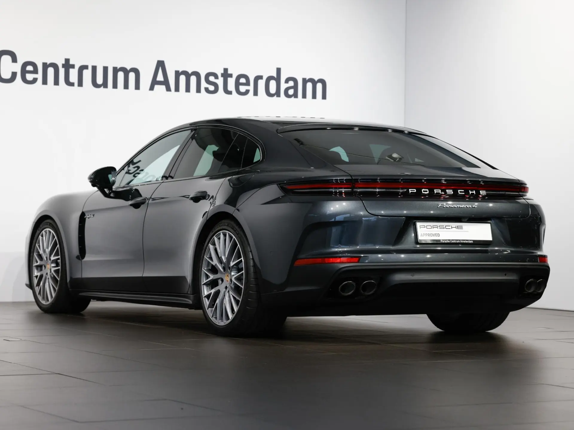 Panamera 4