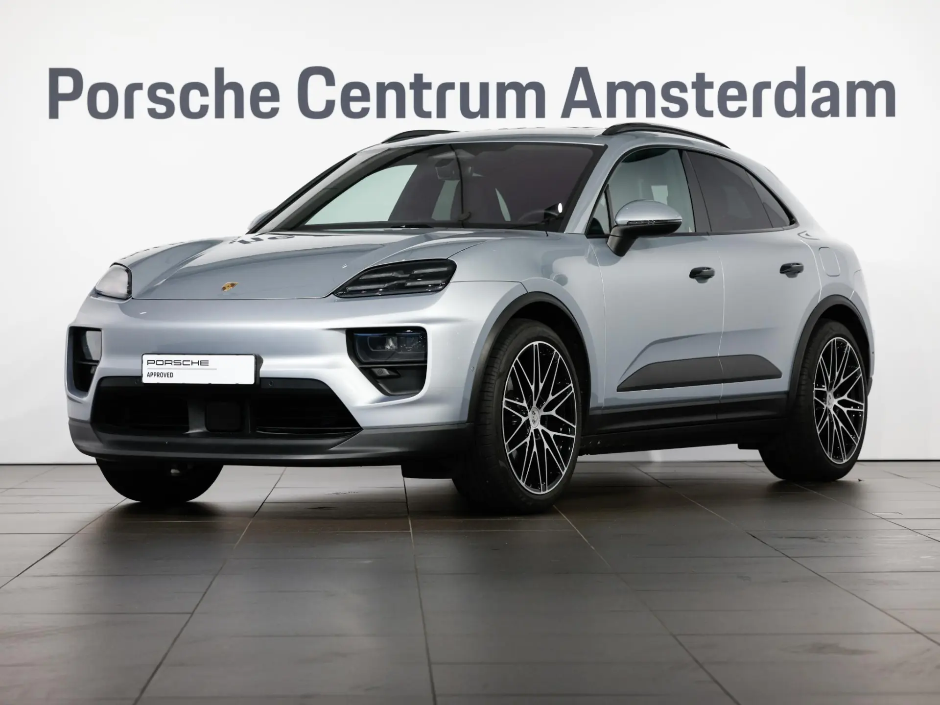 Macan 4