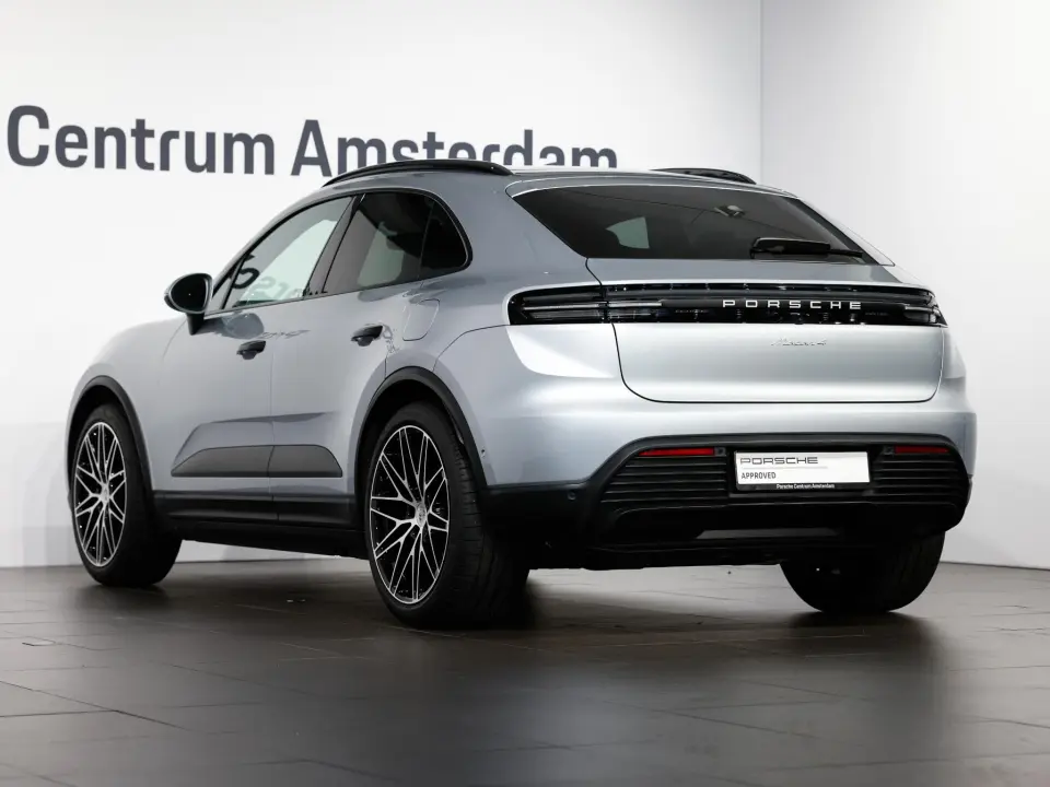Porsche Macan 4