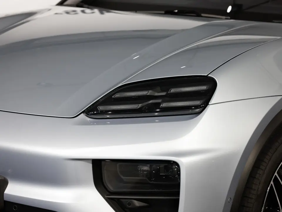 Macan 4