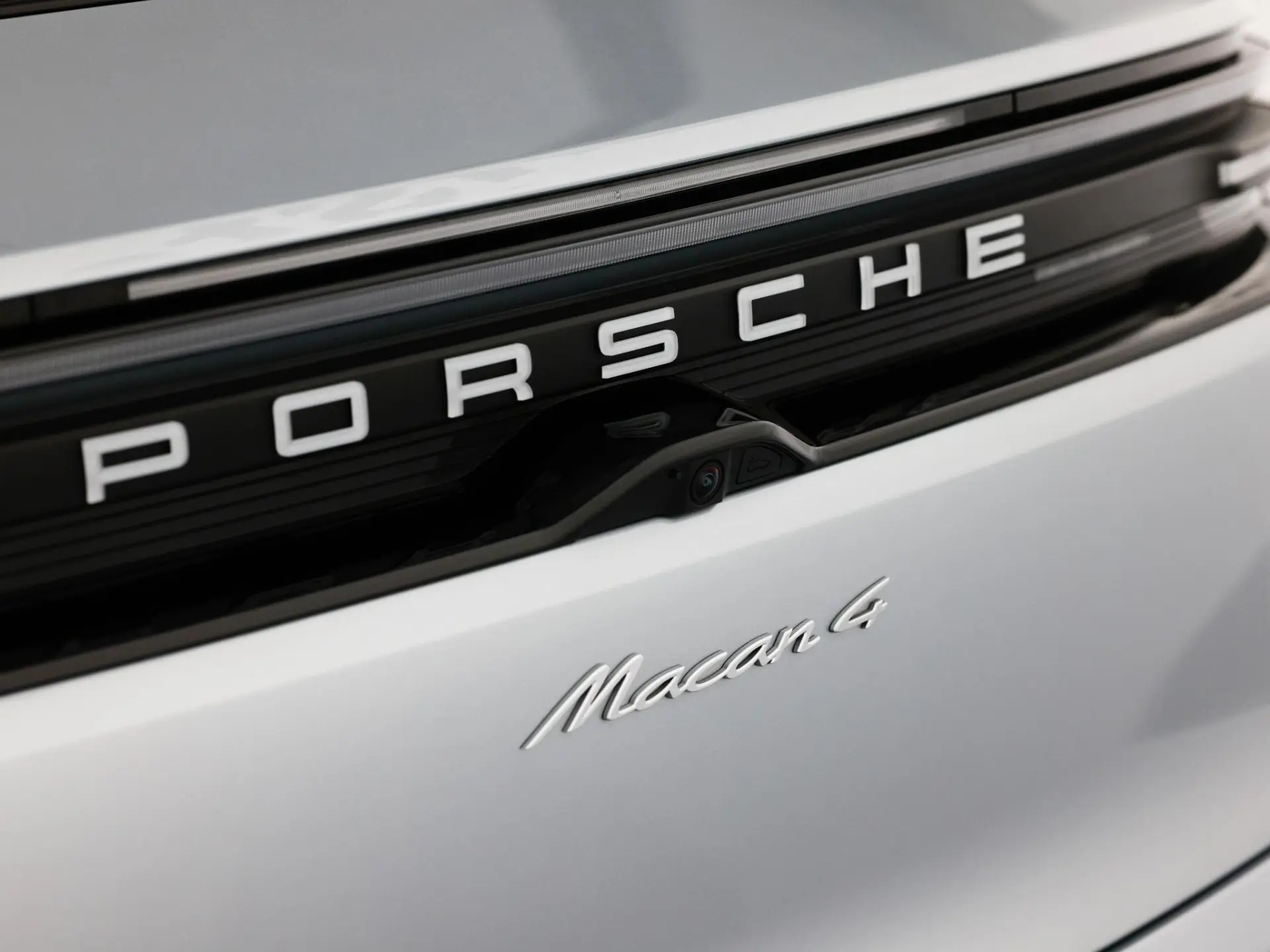 Macan 4