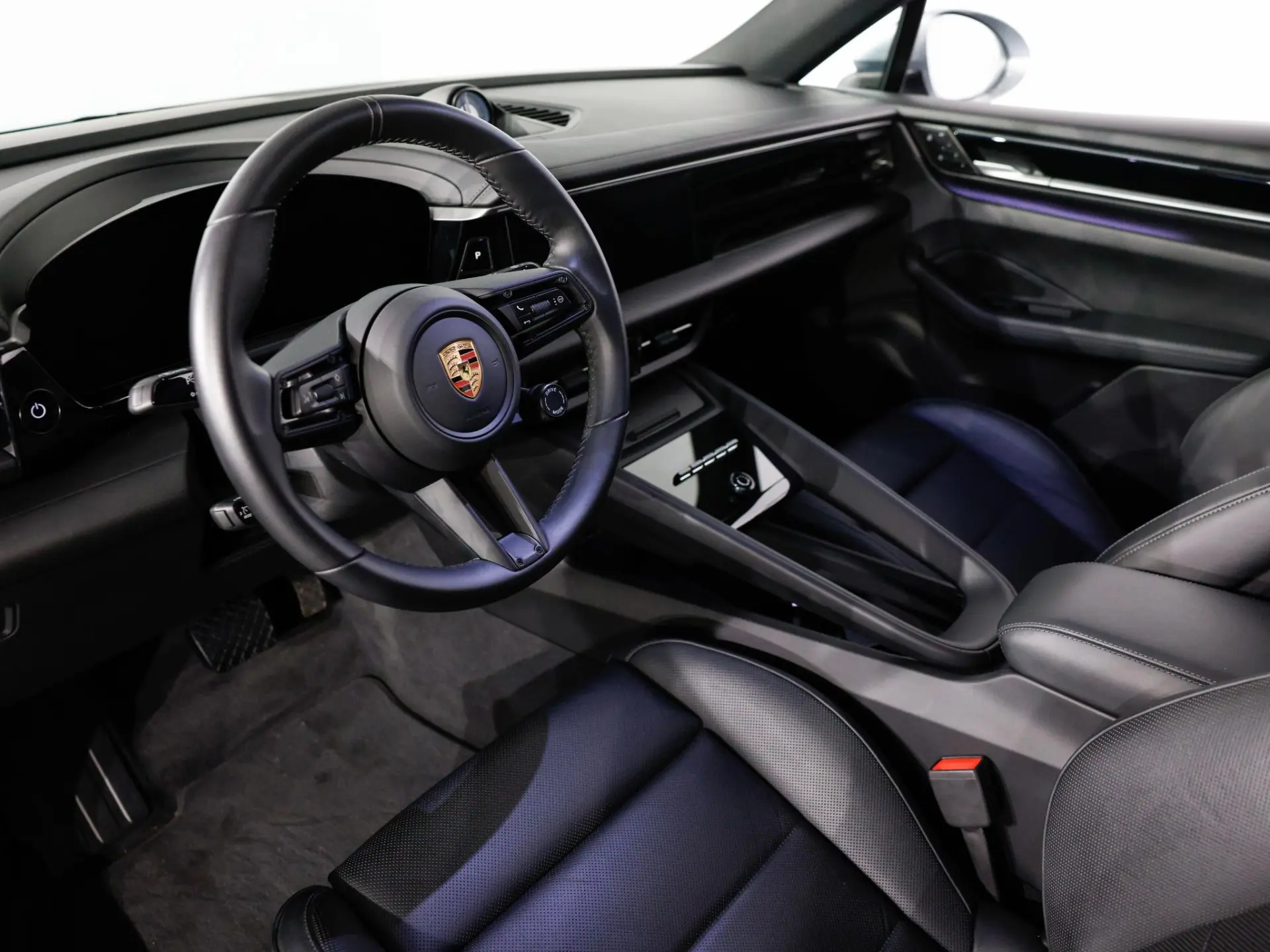 Macan 4