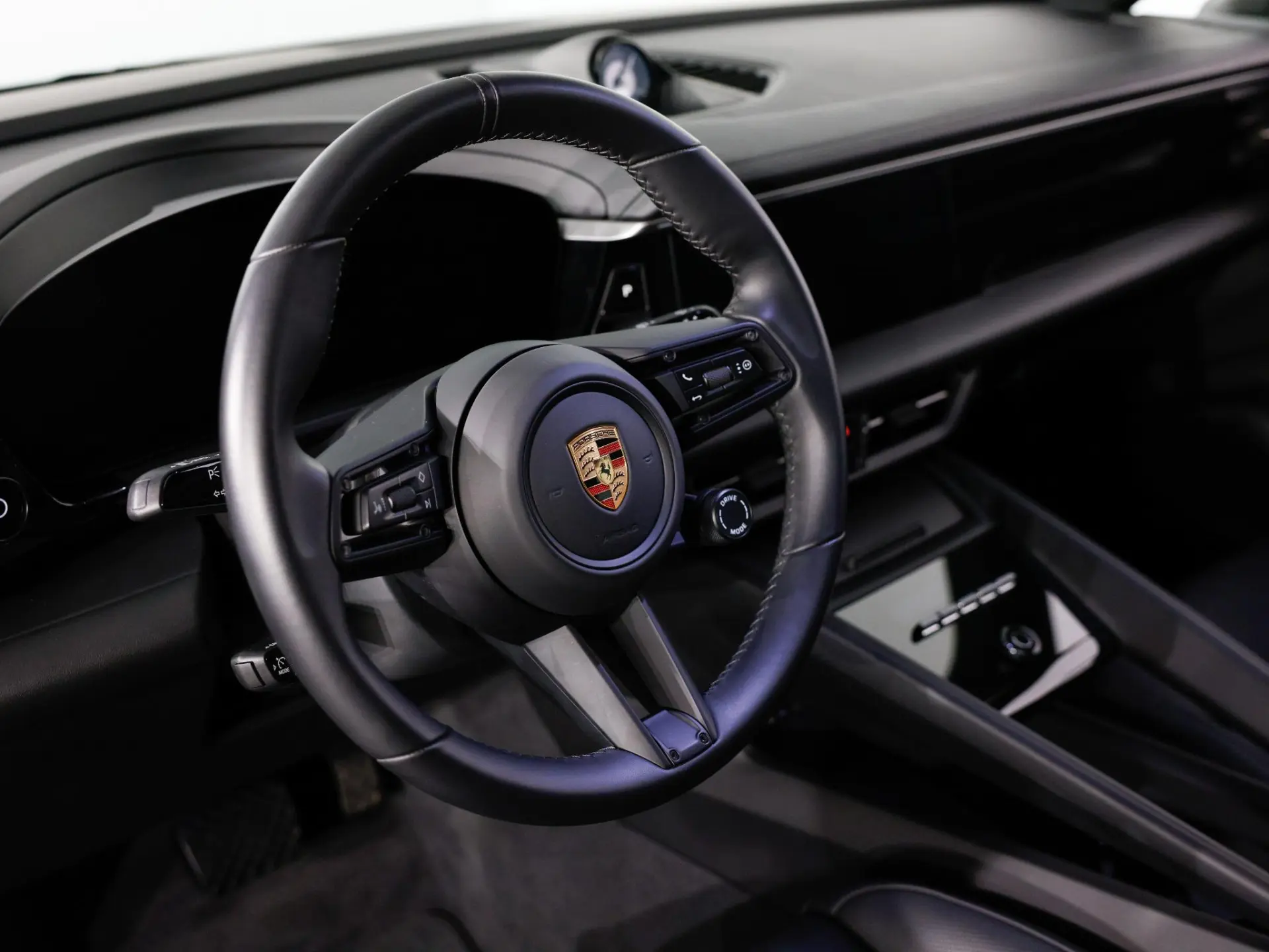Macan 4