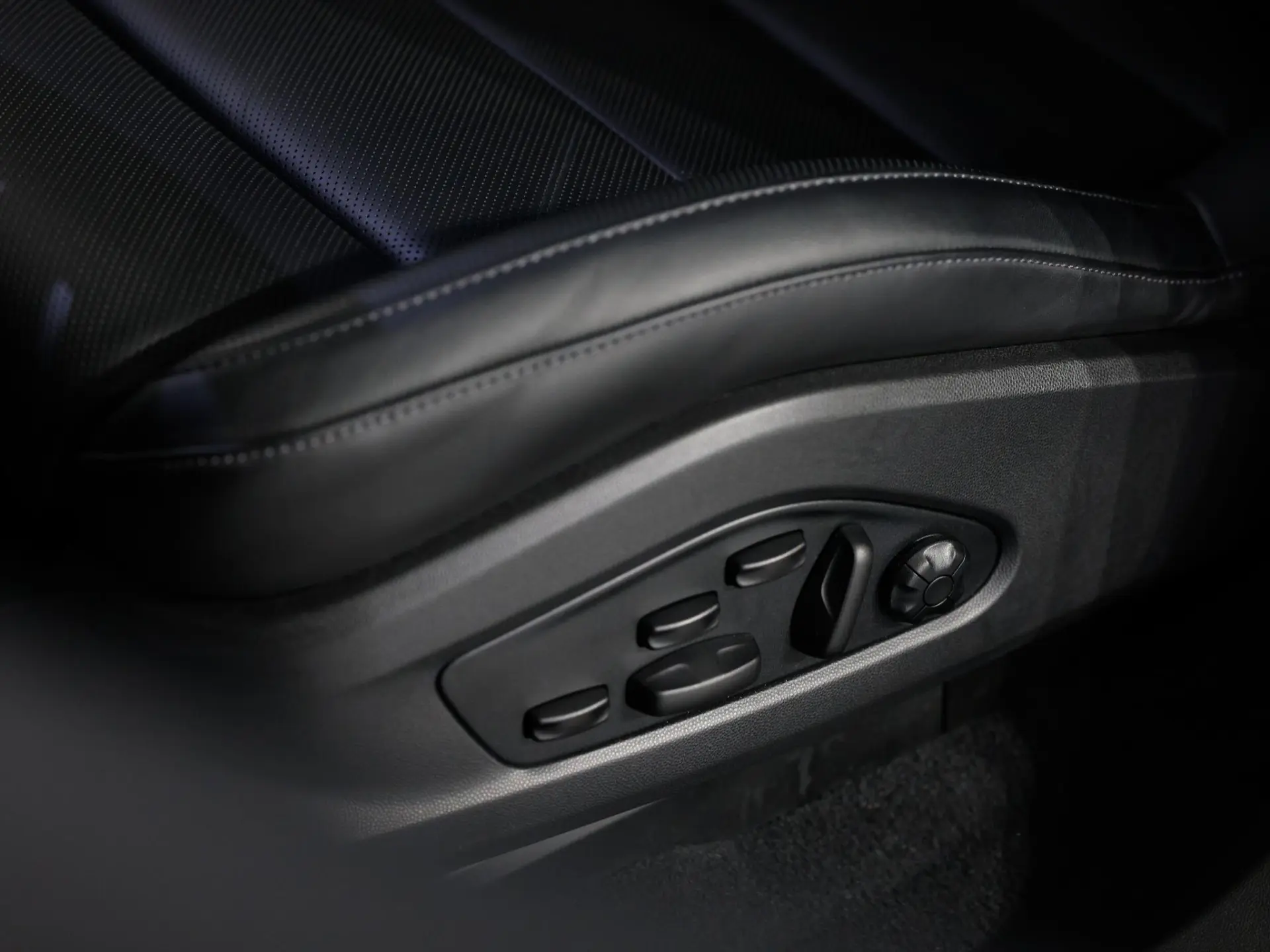 Macan 4