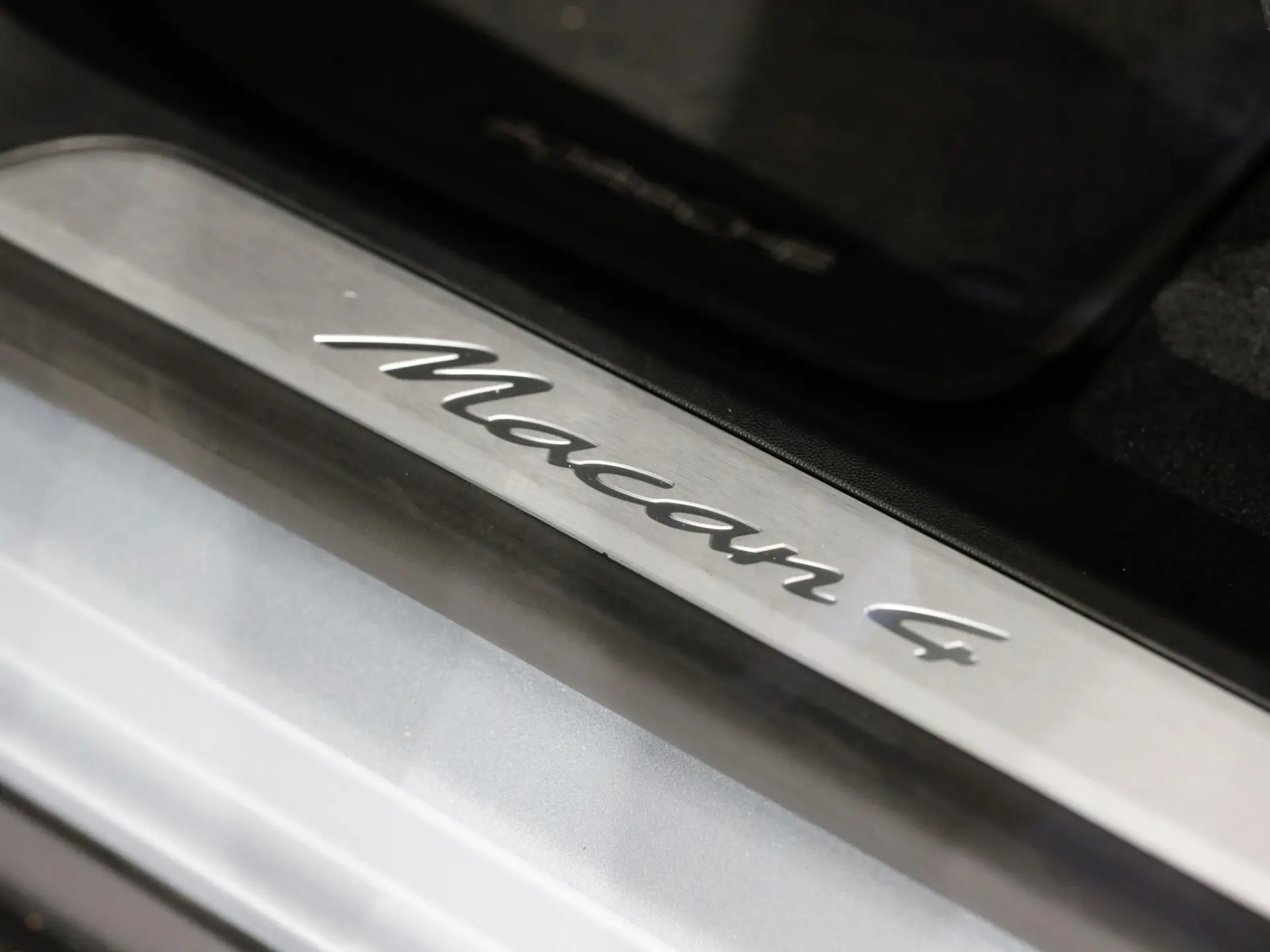 Macan 4