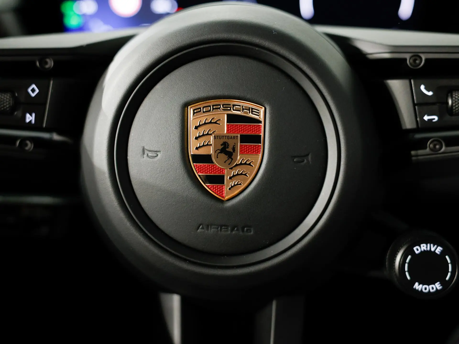 Macan 4