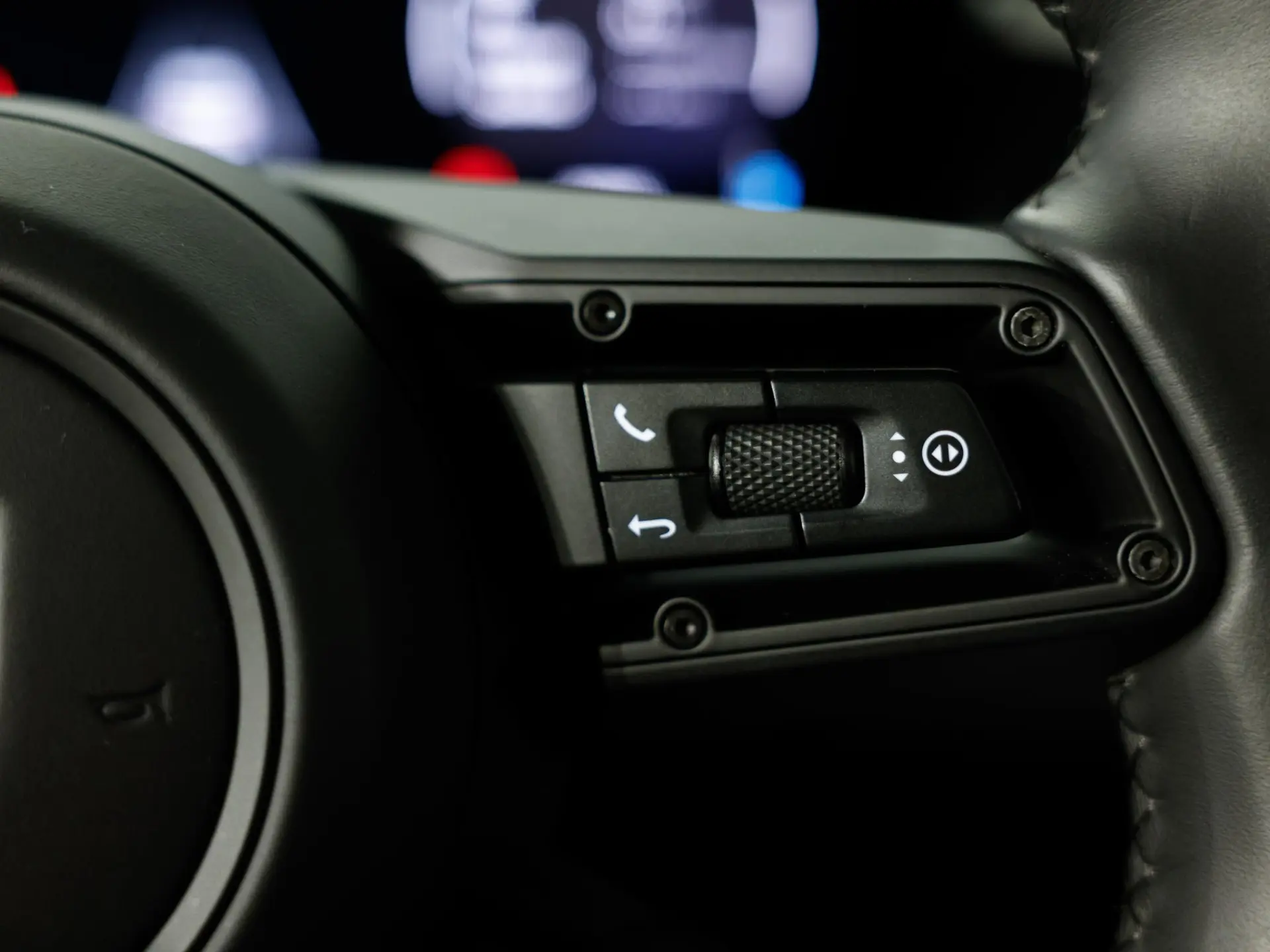Macan 4