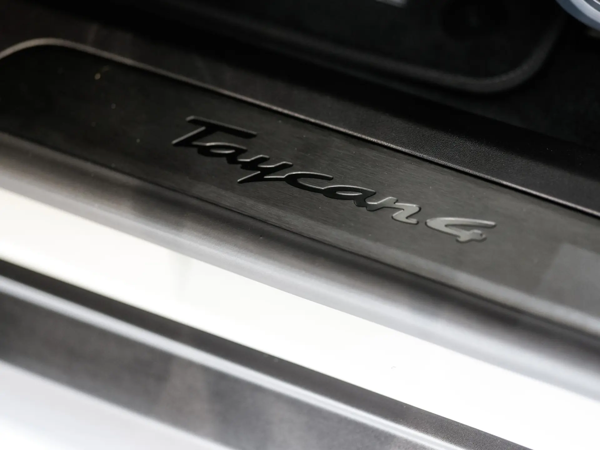 Taycan 4 Cross Turismo