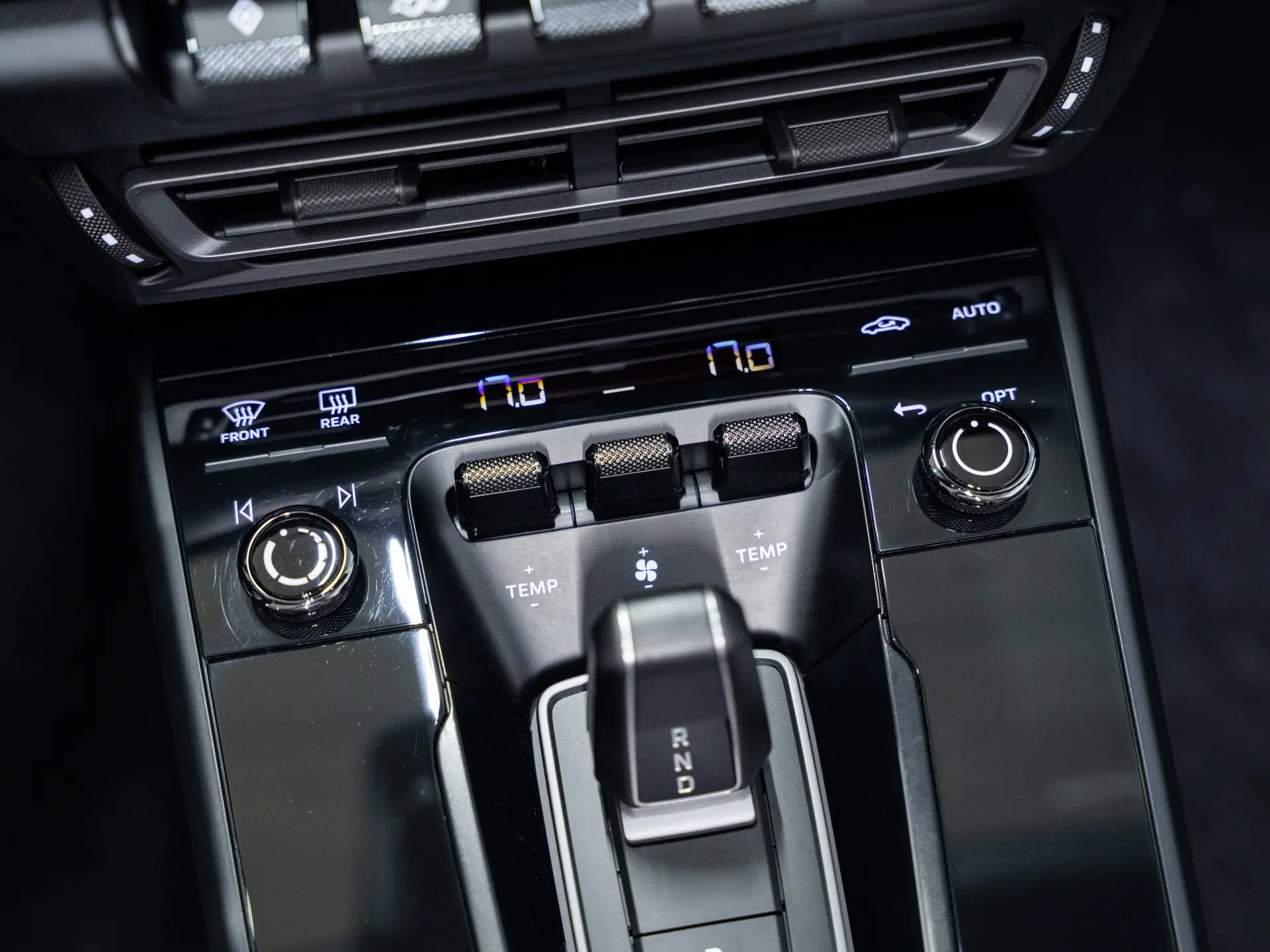 911 Targa 4 GTS Edition 50 Years Porsche Design