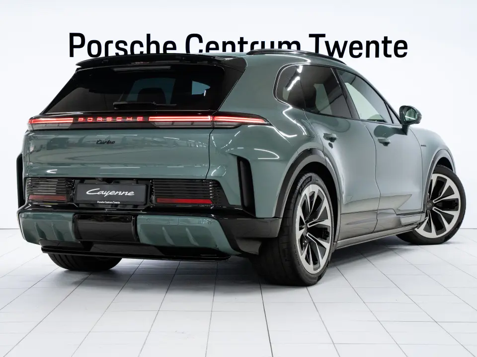 Porsche Cayenne Turbo Electric