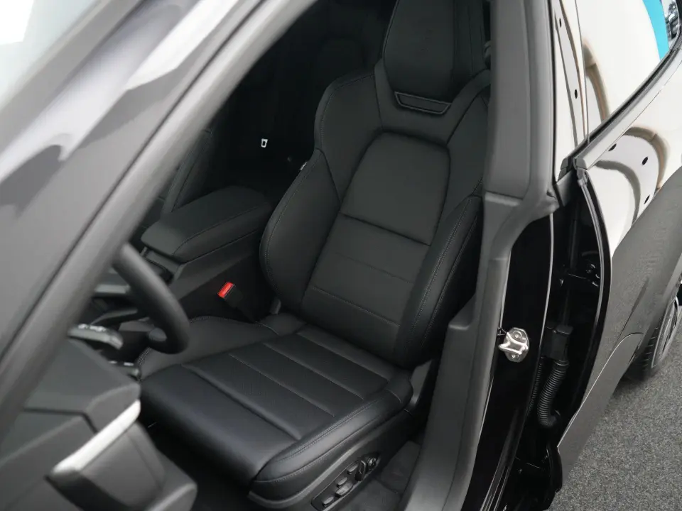 Macan 4