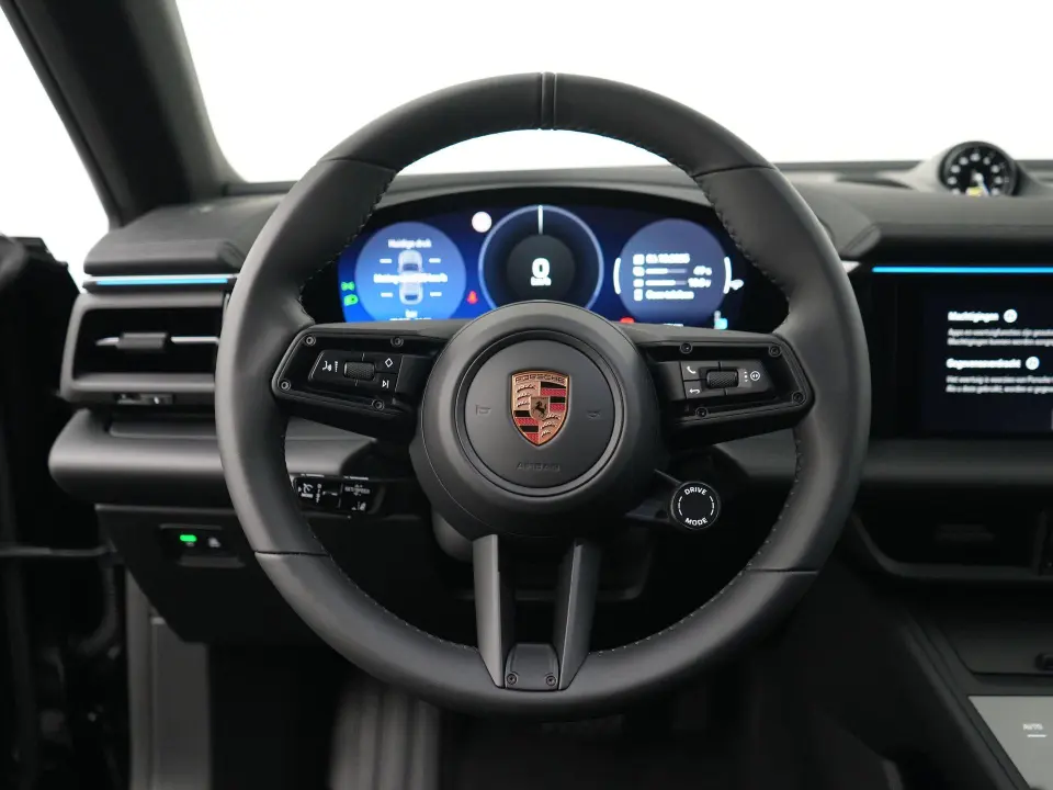 Macan 4