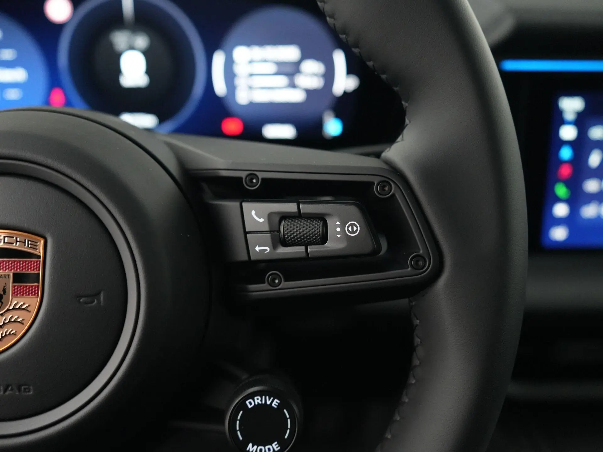 Macan 4