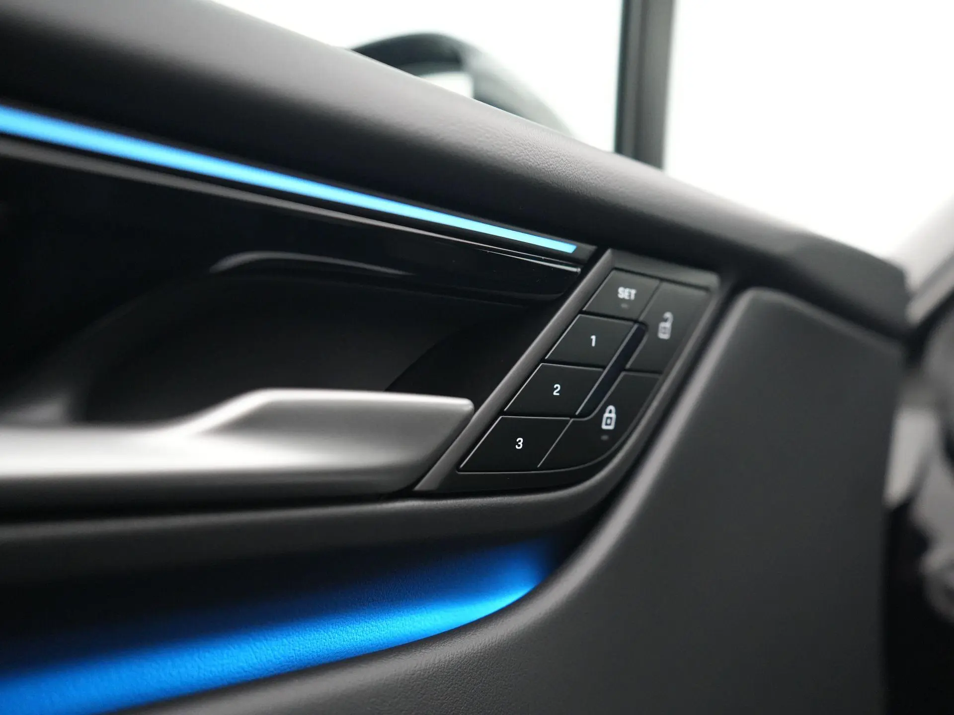 Macan 4