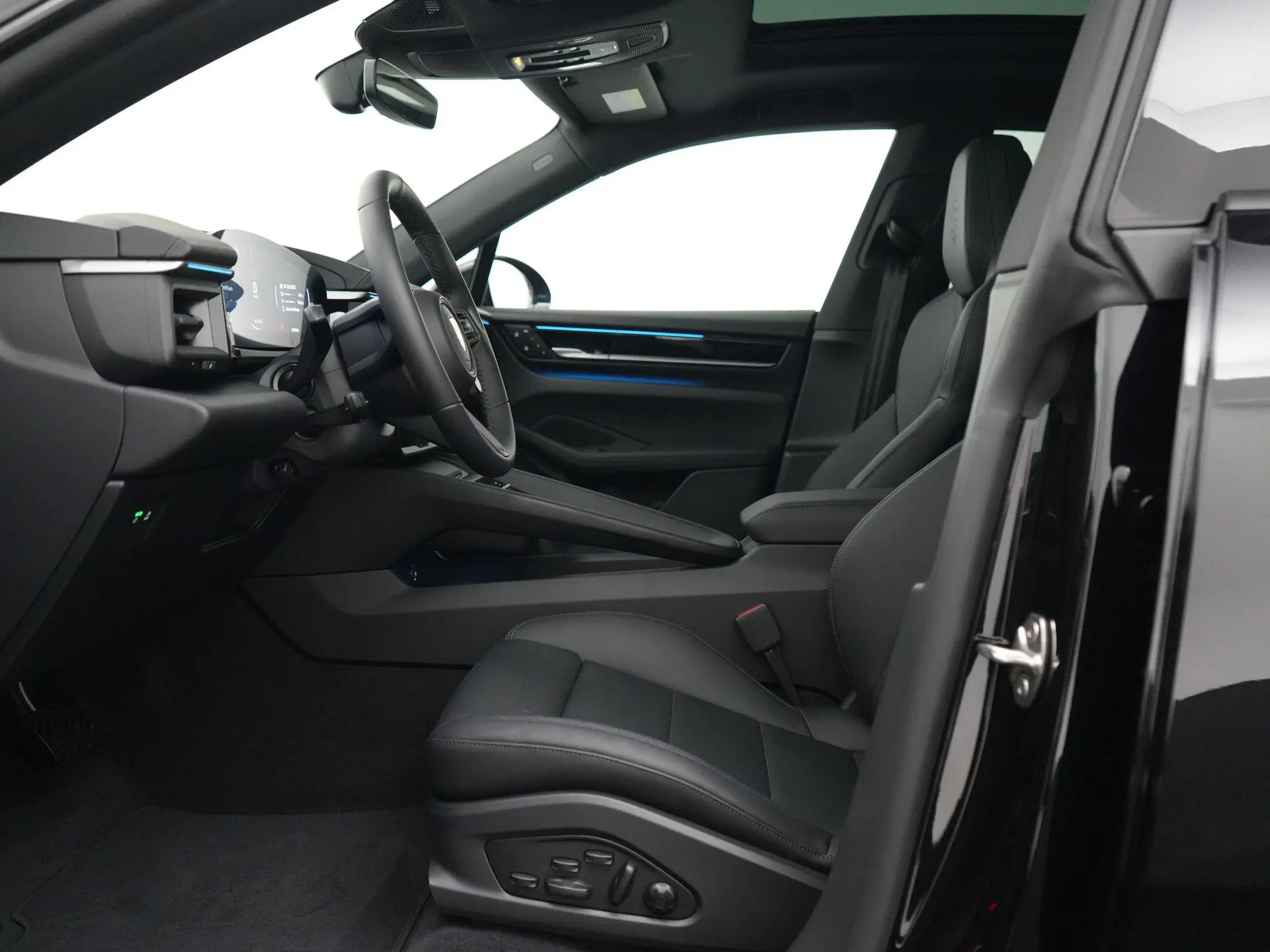Macan 4