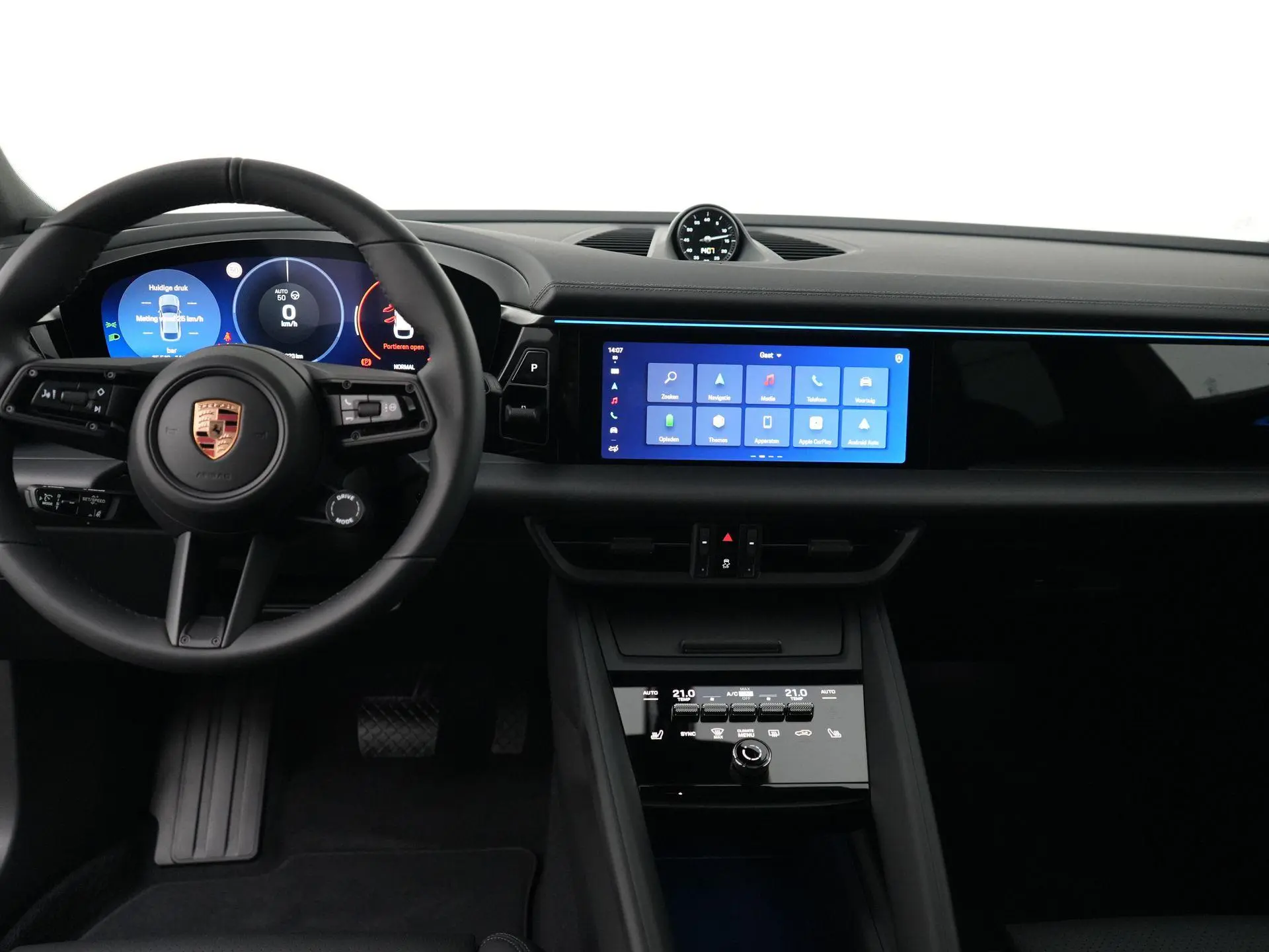 Macan 4