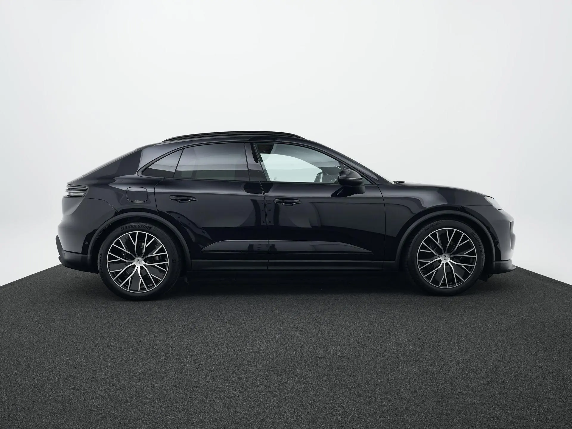 Macan 4