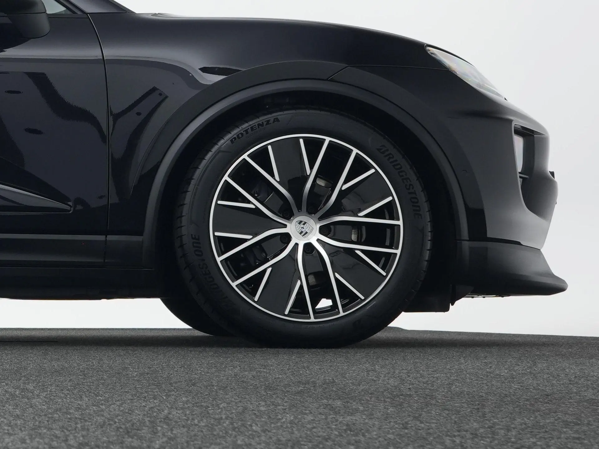 Macan 4