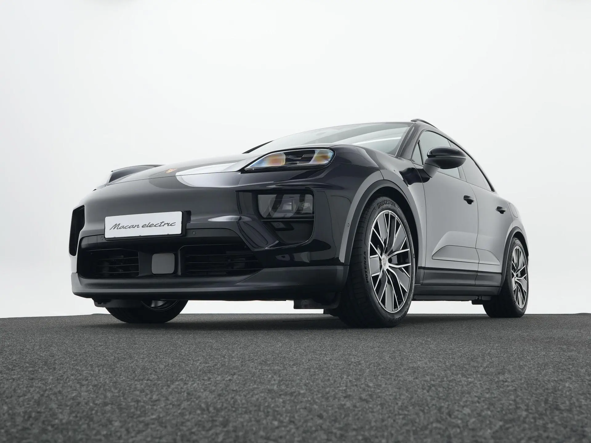 Macan 4