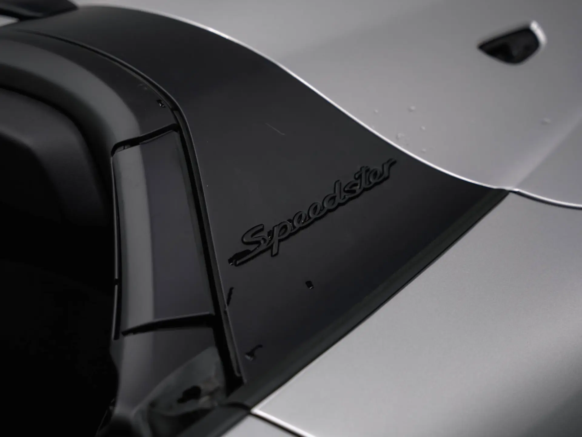 911 Speedster