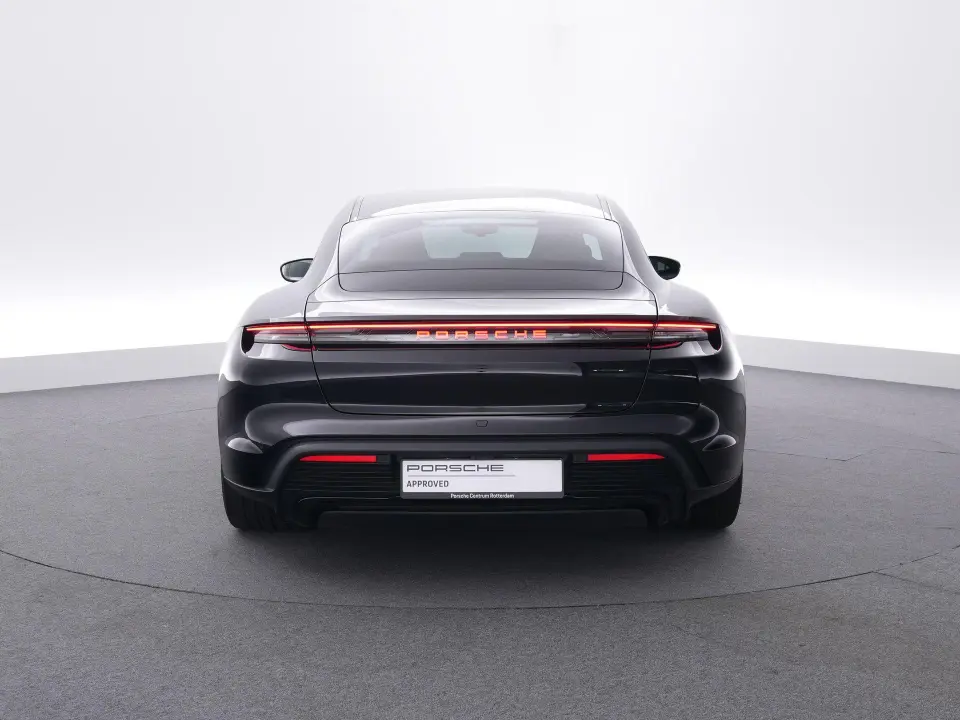 Taycan 4 Black Edition 105 kWh