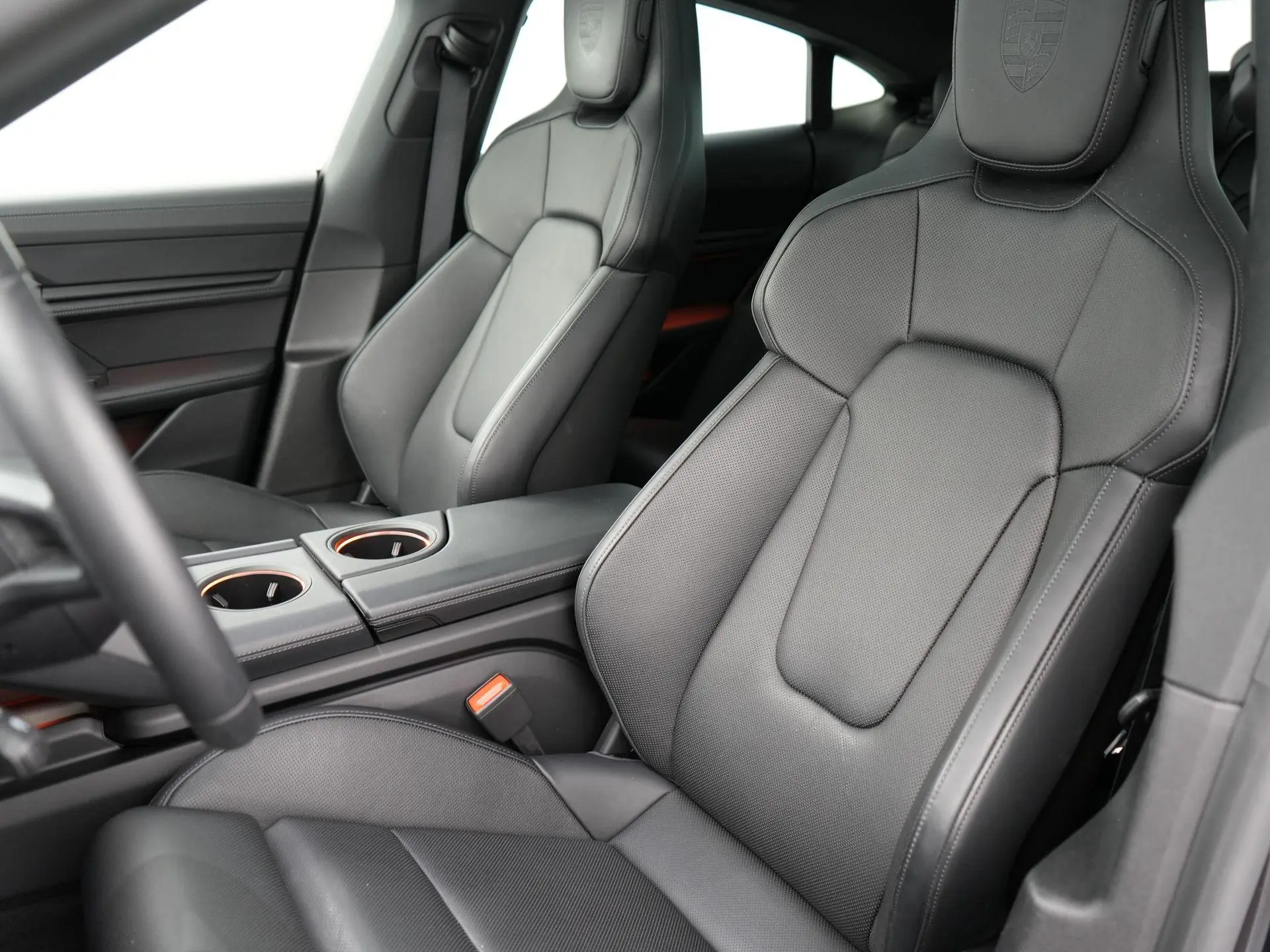 Taycan 4 Black Edition 105 kWh