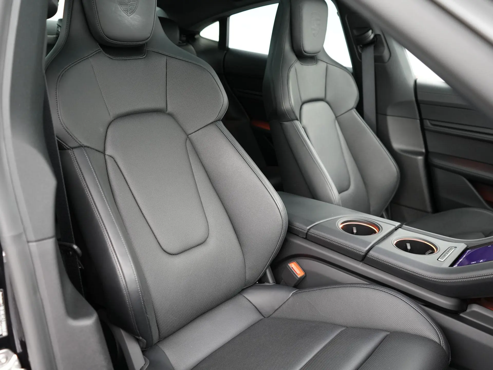 Taycan 4 Black Edition 105 kWh