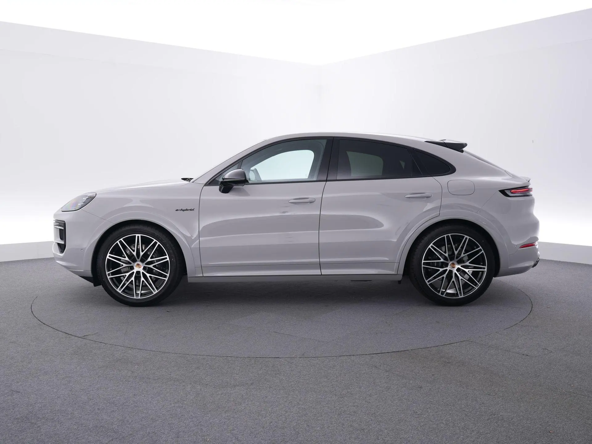 Cayenne Coupé 3.0 E-Hybrid Black Edition