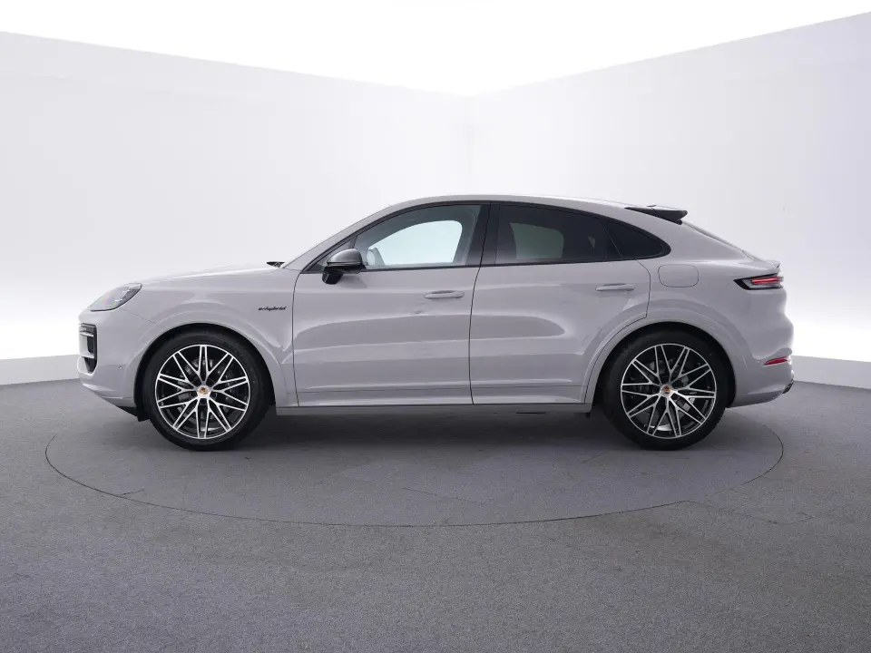 Cayenne Coupé 3.0 E-Hybrid Black Edition