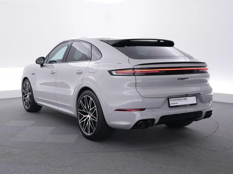 Cayenne Coupé 3.0 E-Hybrid Black Edition