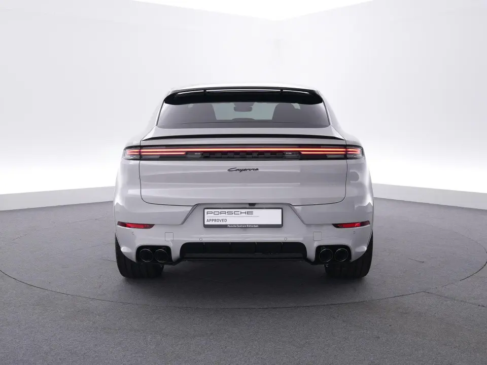 Cayenne Coupé 3.0 E-Hybrid Black Edition