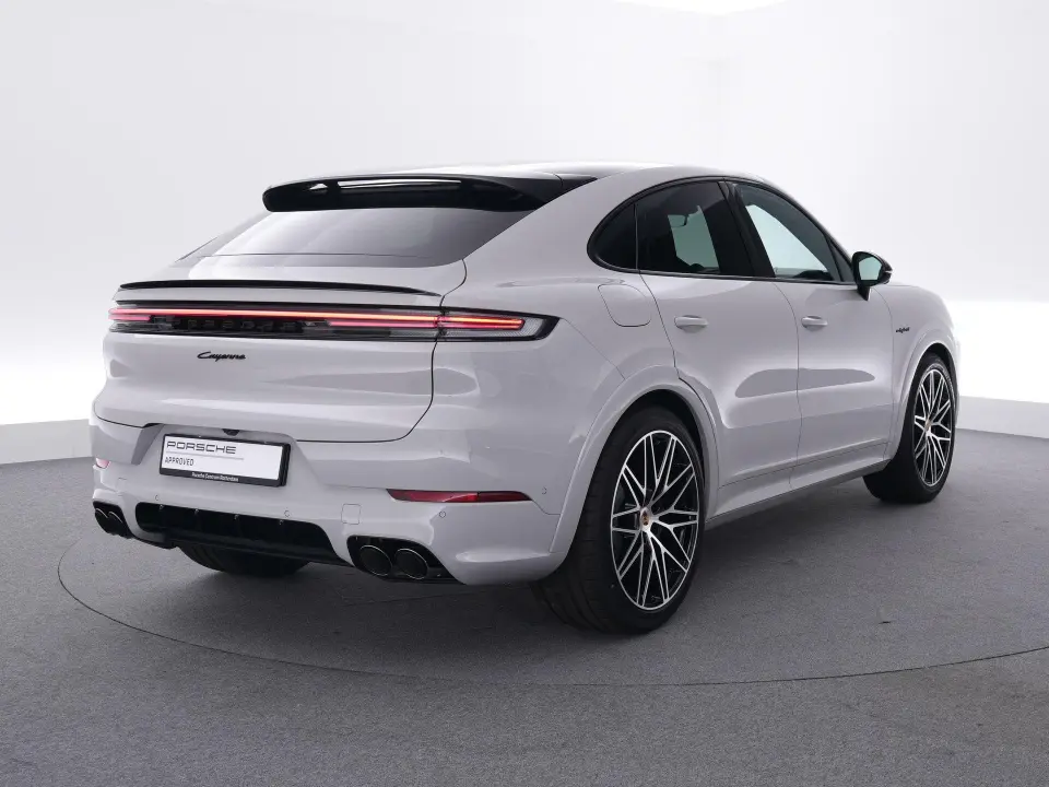 Cayenne Coupé 3.0 E-Hybrid Black Edition