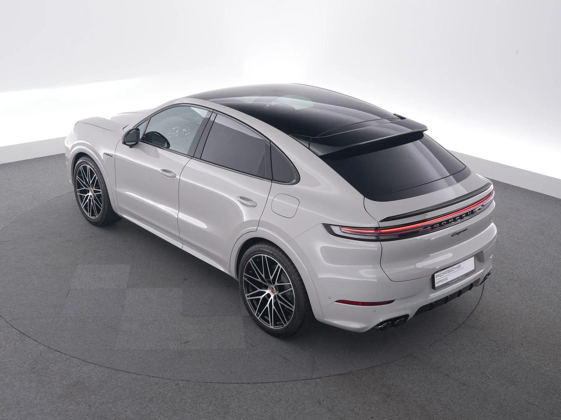 Cayenne Coupé 3.0 E-Hybrid Black Edition