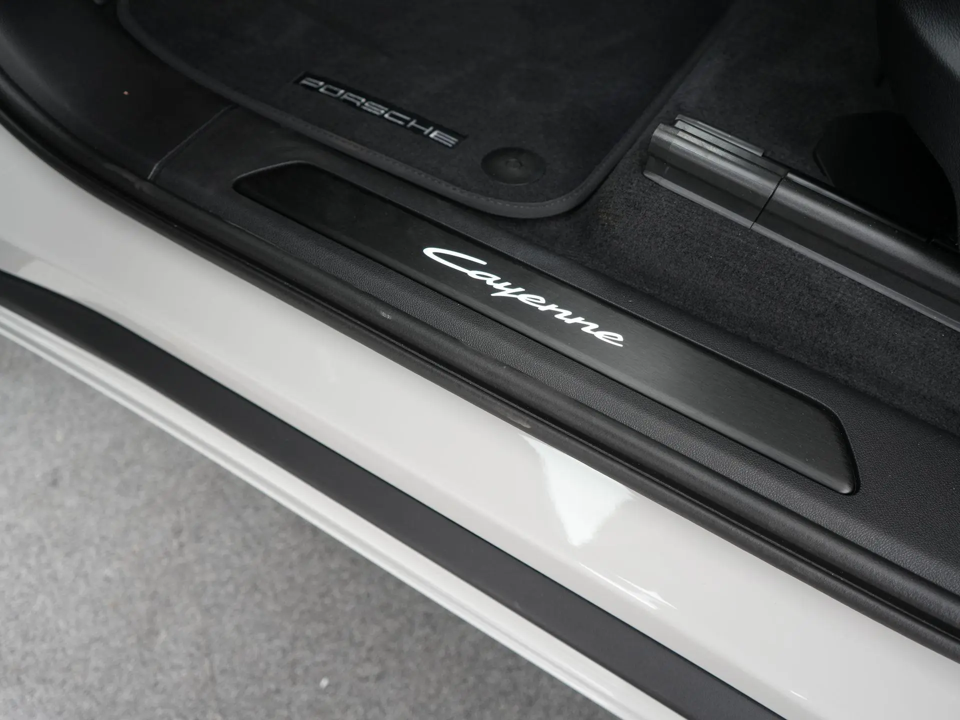 Cayenne Coupé 3.0 E-Hybrid Black Edition
