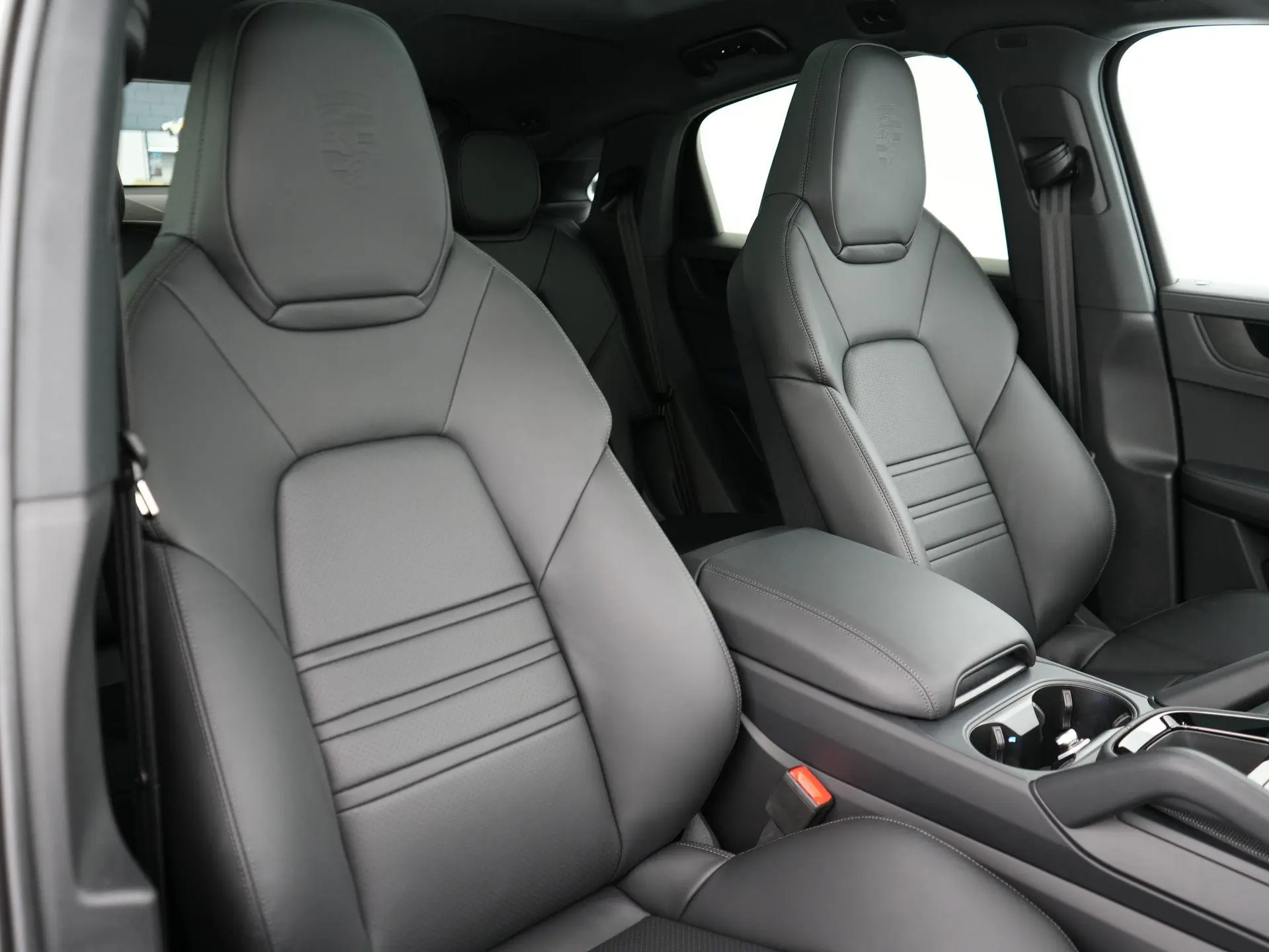 Cayenne Coupé 3.0 E-Hybrid Black Edition