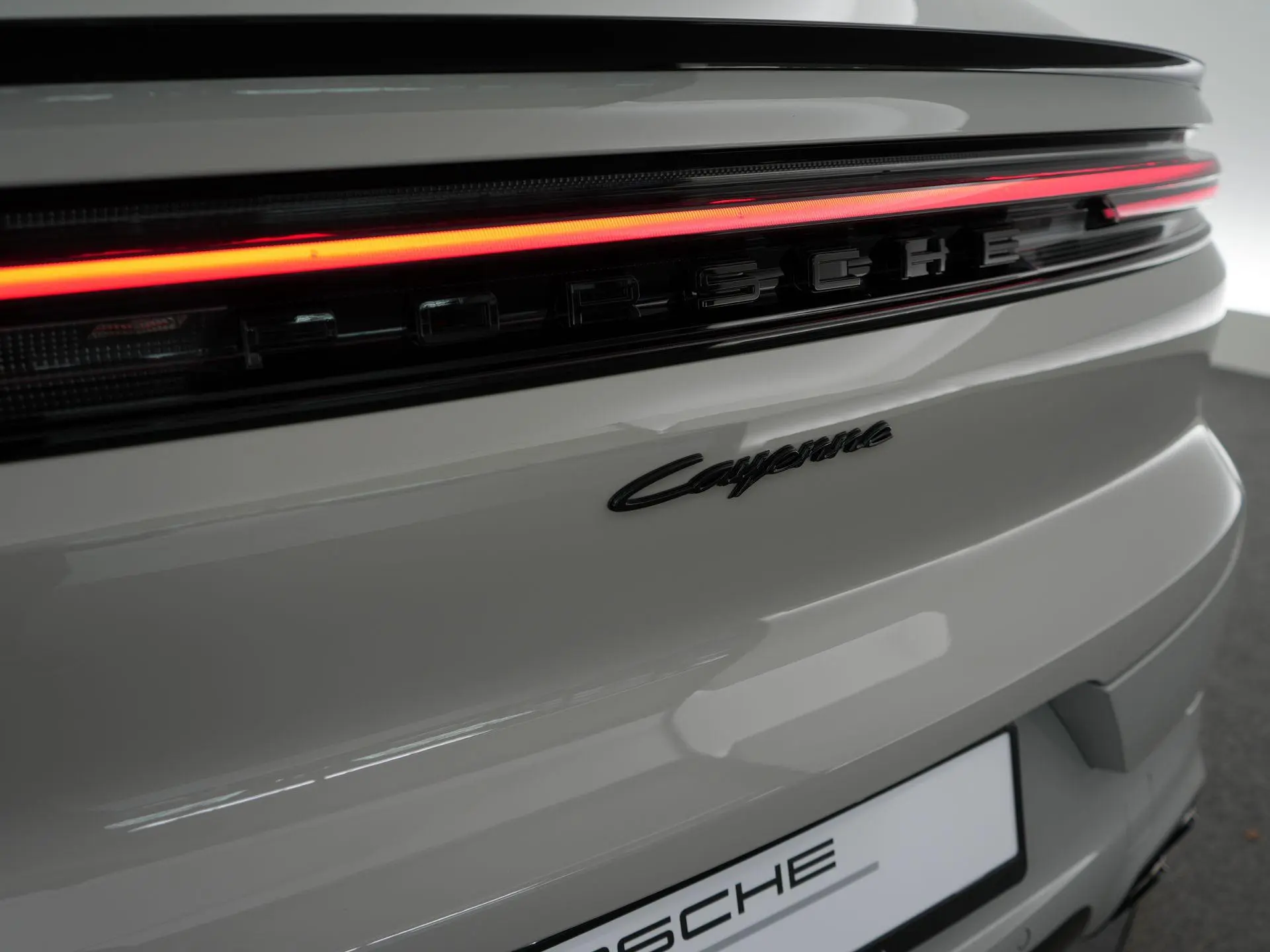Cayenne Coupé 3.0 E-Hybrid Black Edition