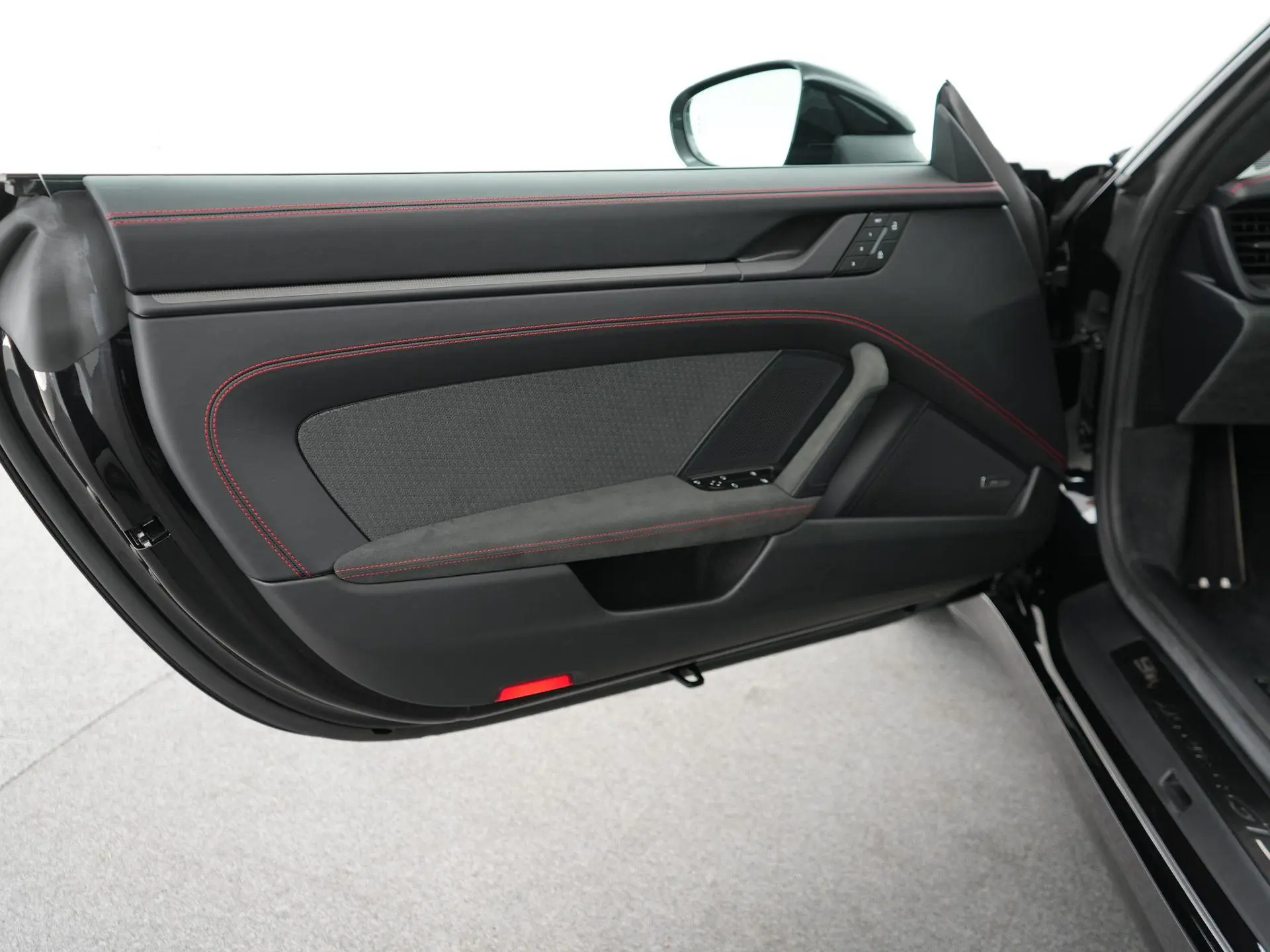 911 3.6 T-Hybrid Carrera 4 GTS