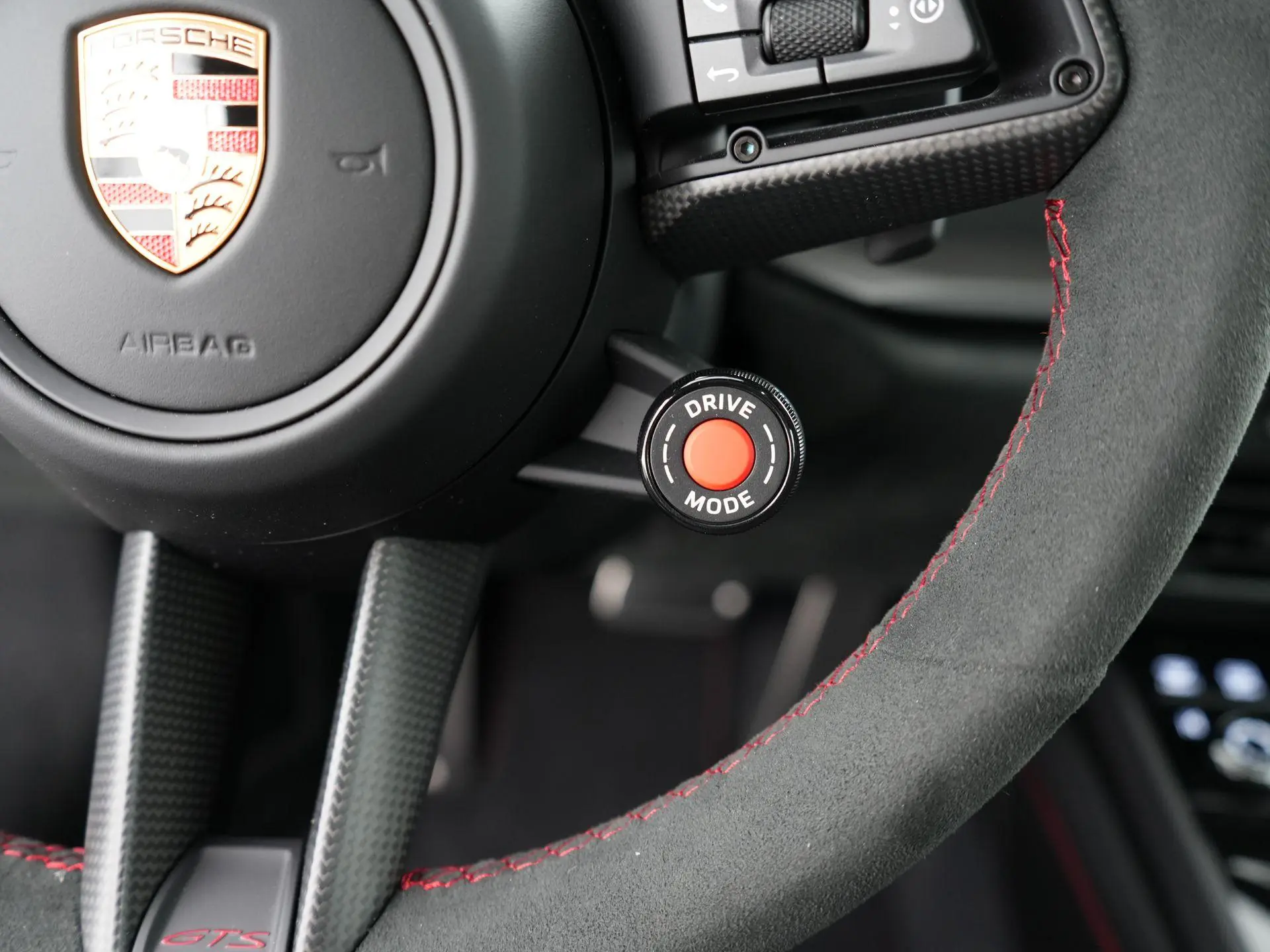 911 3.6 T-Hybrid Carrera 4 GTS