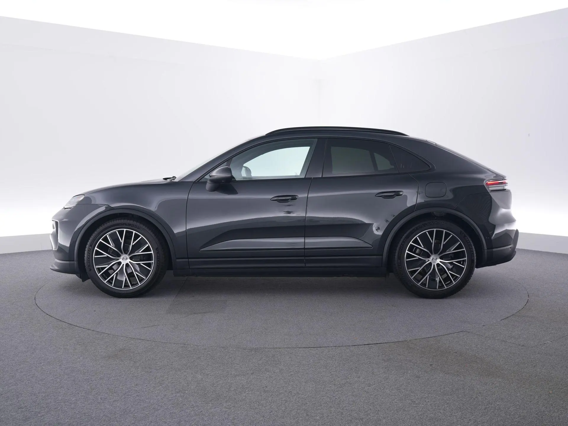 Macan 100 kWh