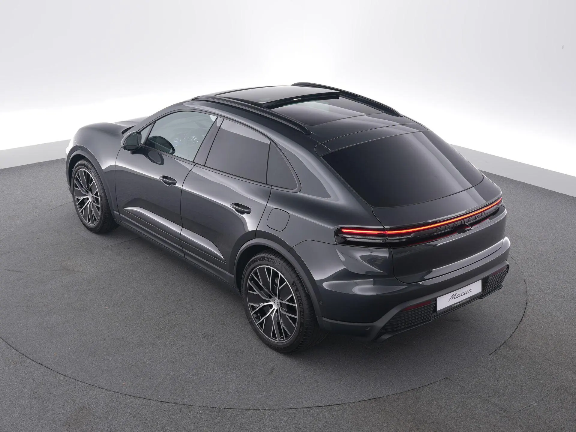Macan 100 kWh
