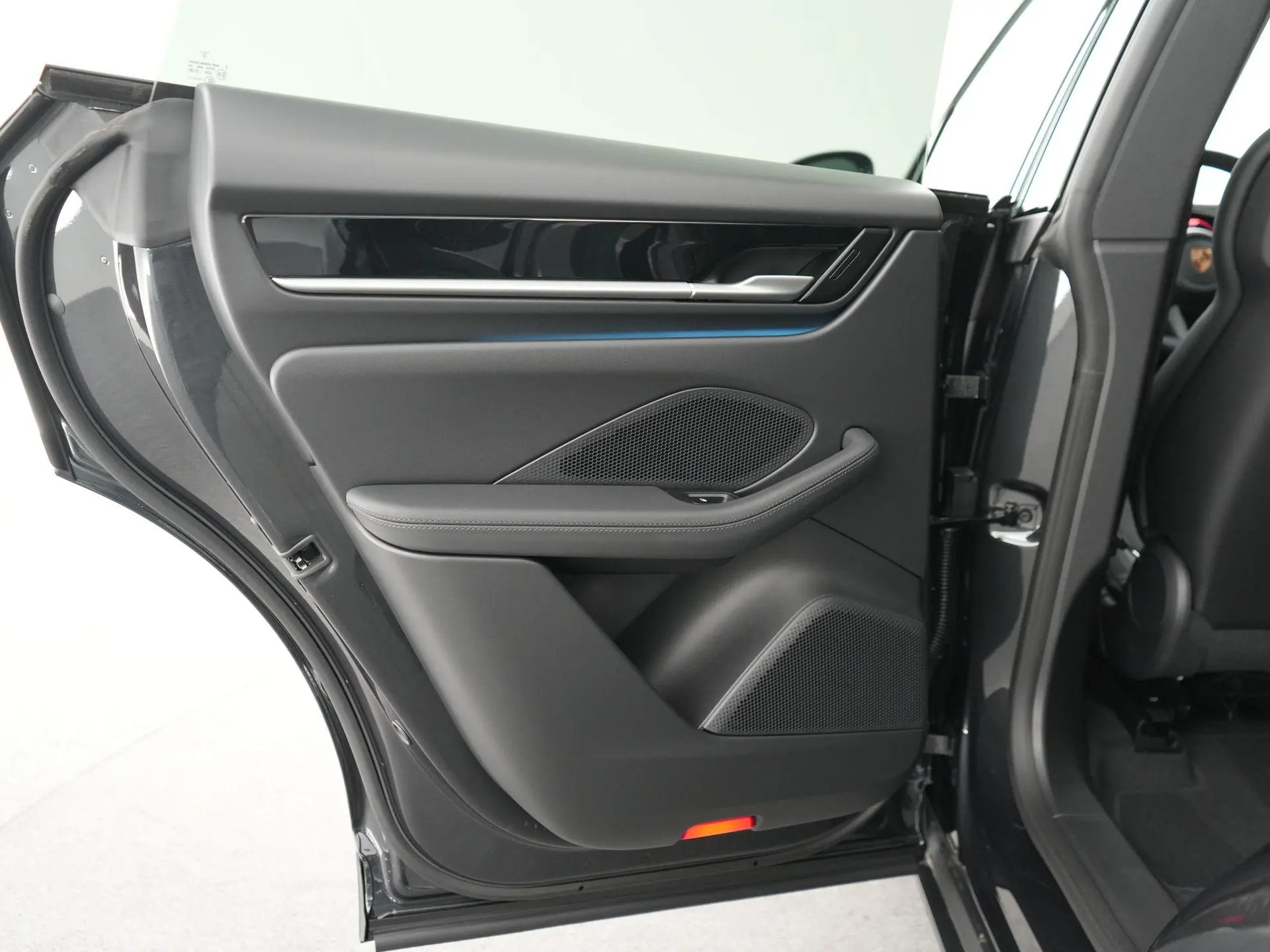 Macan 100 kWh