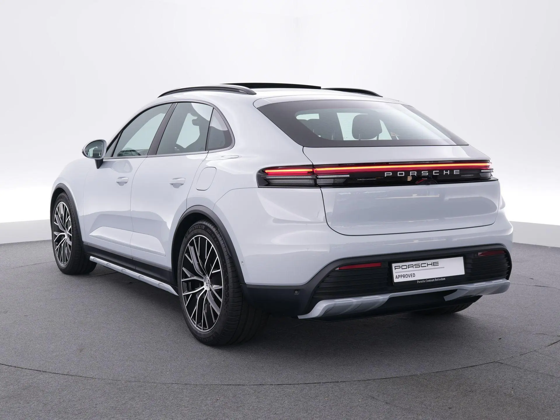 Macan 4 100 kWh