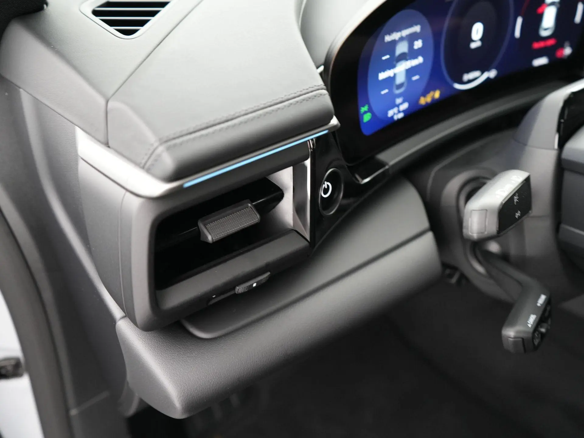 Macan 4 100 kWh