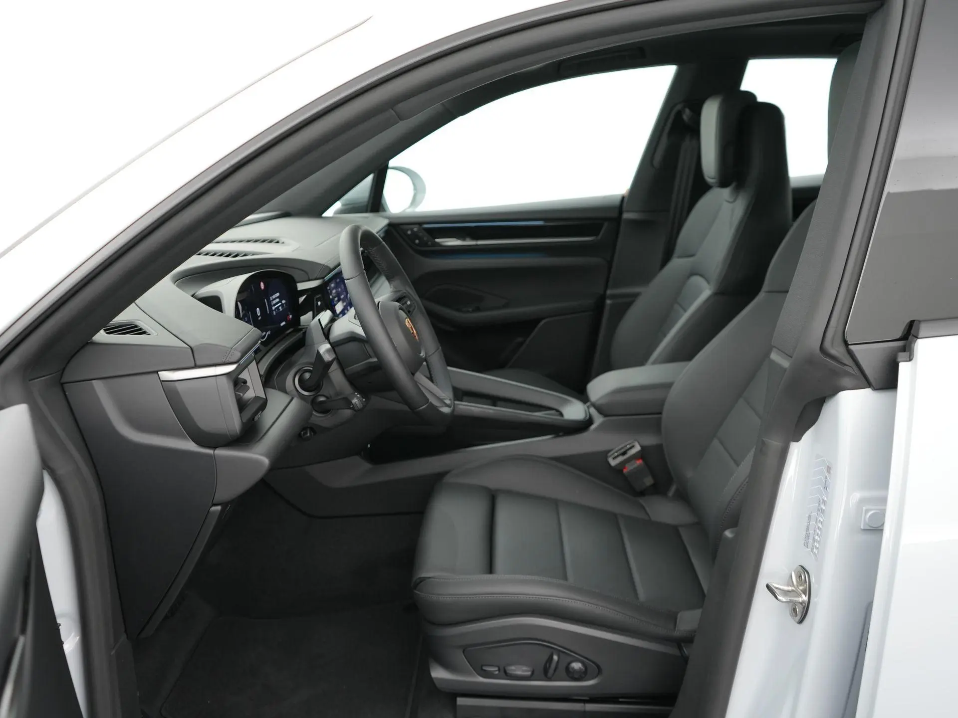 Macan 4 100 kWh