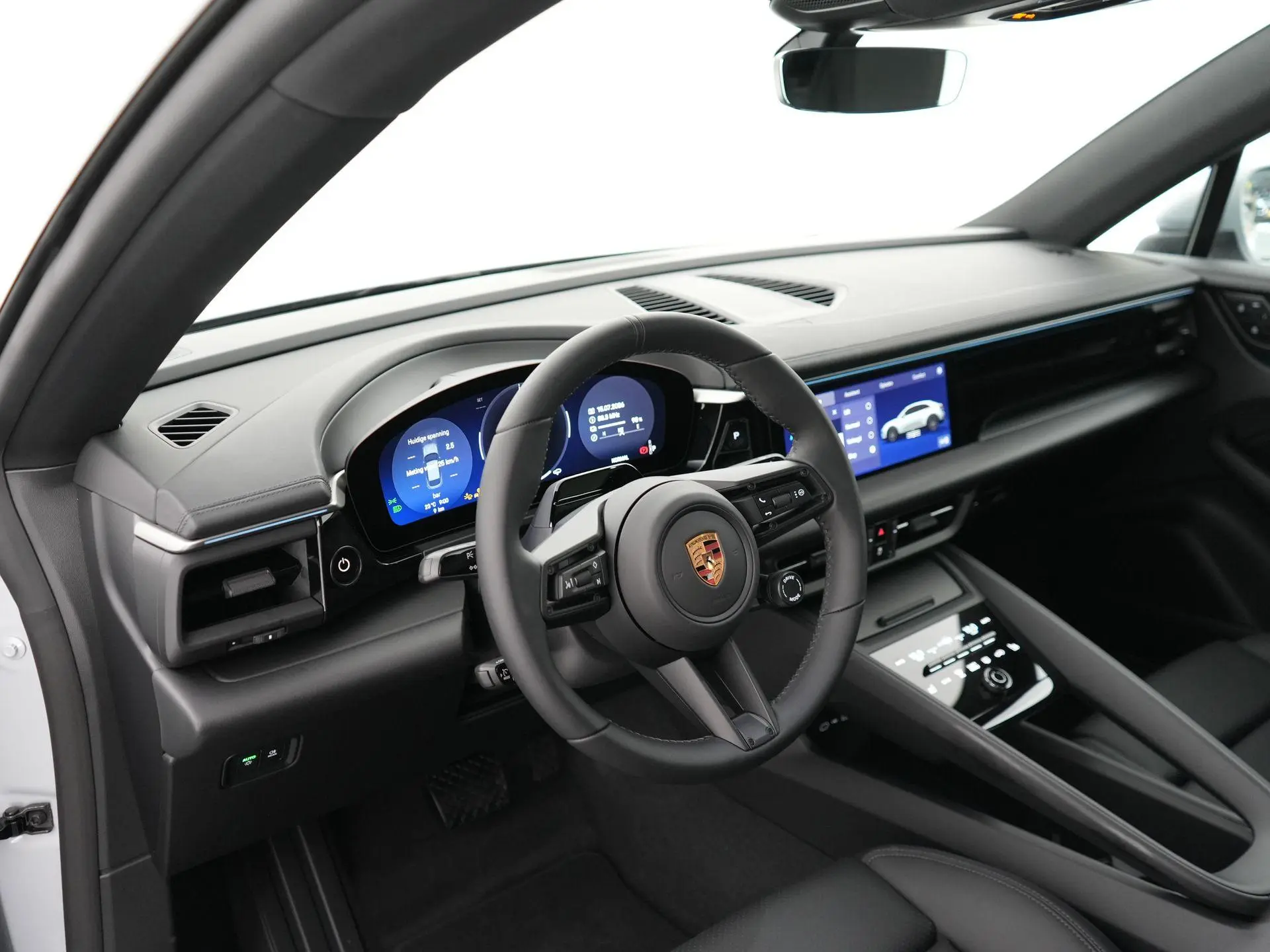 Macan 4 100 kWh